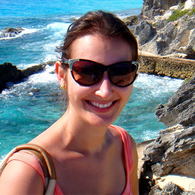 Patrícia Carvalho Dias, 30 anos, Secretária